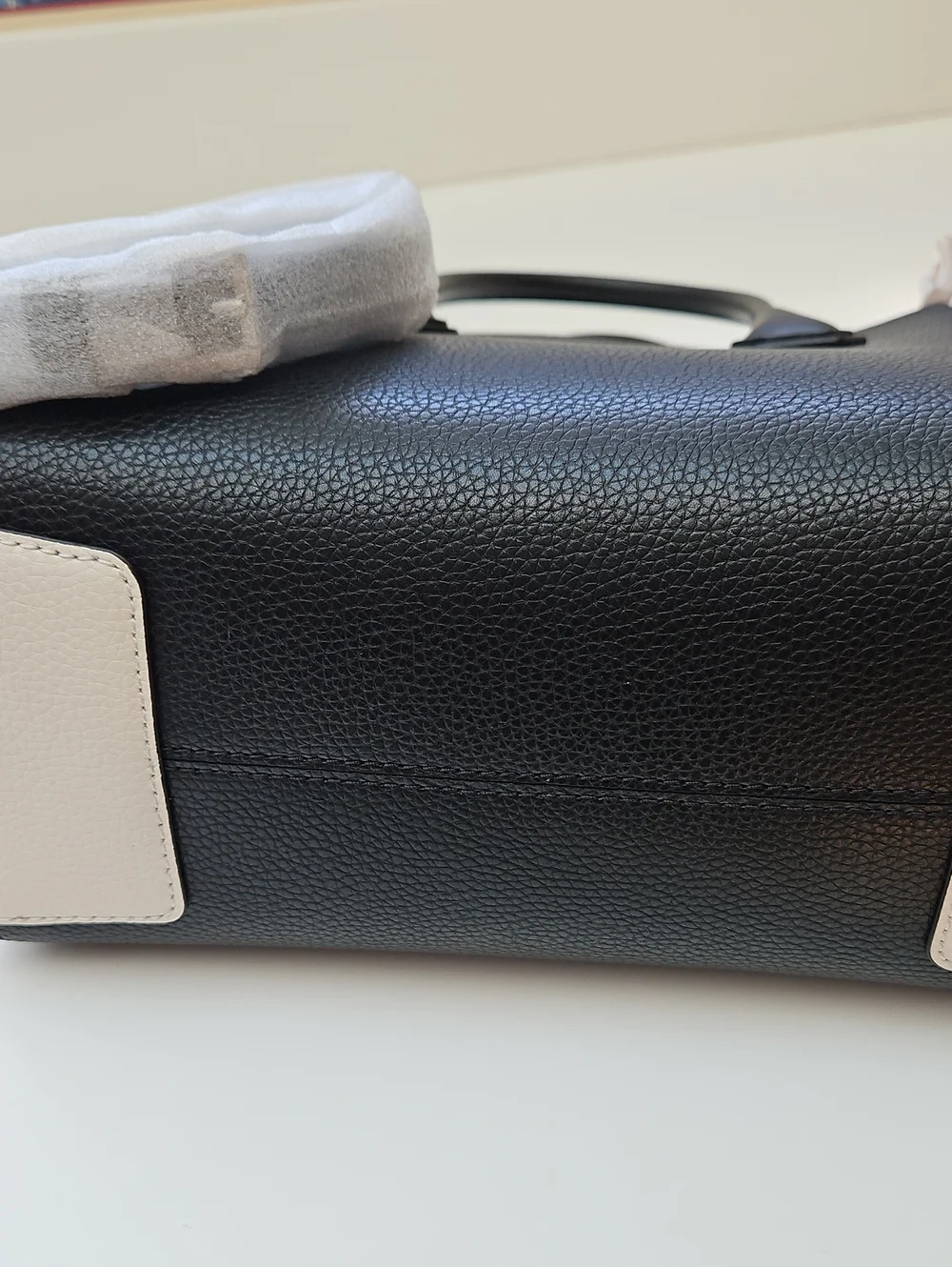 ✨️ PRICE DROP! MICHAEL KORS NWT Black Colorblock Leather Satchel - Picture 13 of 15